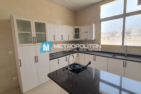 5 bedrooms Villa in Khalifa City, UAE No. 47141 9