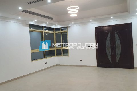 5 bedrooms Villa in Khalifa City, UAE No. 47141 14