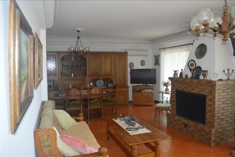 5 dormitorios House en Megara, Greece No. 59053 13