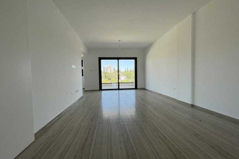 2 bedrooms Apartment in Germasogeia, Cyprus No. 77752 3