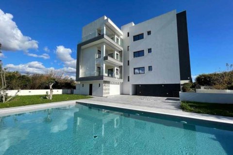 2 bedrooms Apartment in Germasogeia, Cyprus No. 77752 9