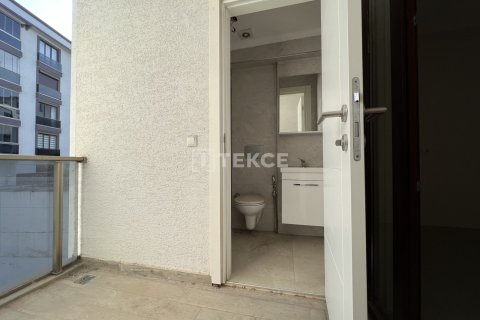 5+1 Appartement à Mudanya, Turkey No. 11773 23