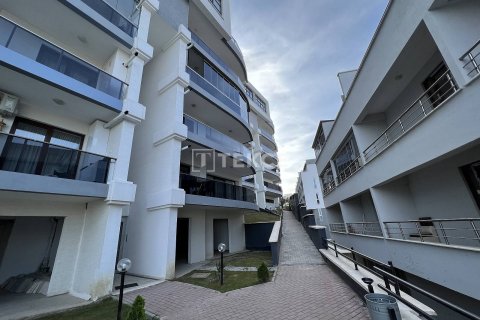 5+1 Apartment in Mudanya, Turkey No. 11773 3