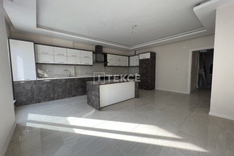 5+1 Apartment in Mudanya, Turkey No. 11773 20