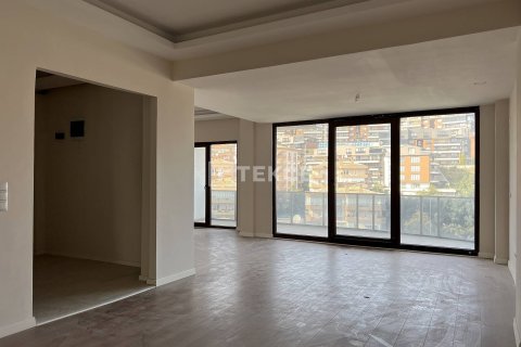 5+1 Apartment in Mudanya, Turkey No. 11773 9