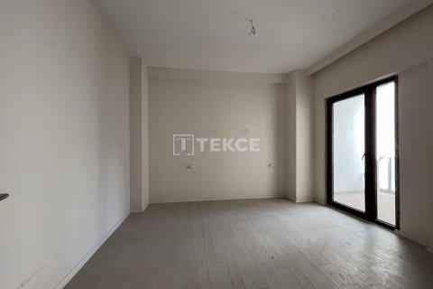 5+1 Apartment in Mudanya, Turkey No. 11773 14