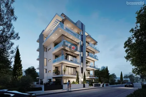 2 bedrooms Penthouse in Limassol, Cyprus No. 32931 4