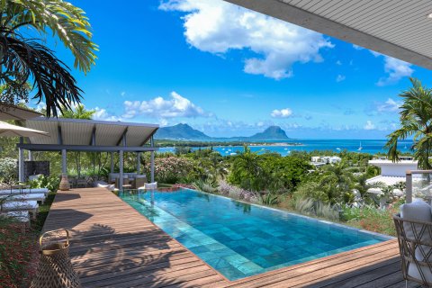 4 bedrooms Apartment in Riviere Noire, Mauritius No. 60783 1