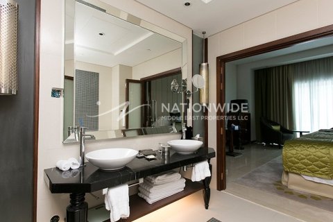 3 bedrooms Apartment in Abu Dhabi, UAE No. 4188 2