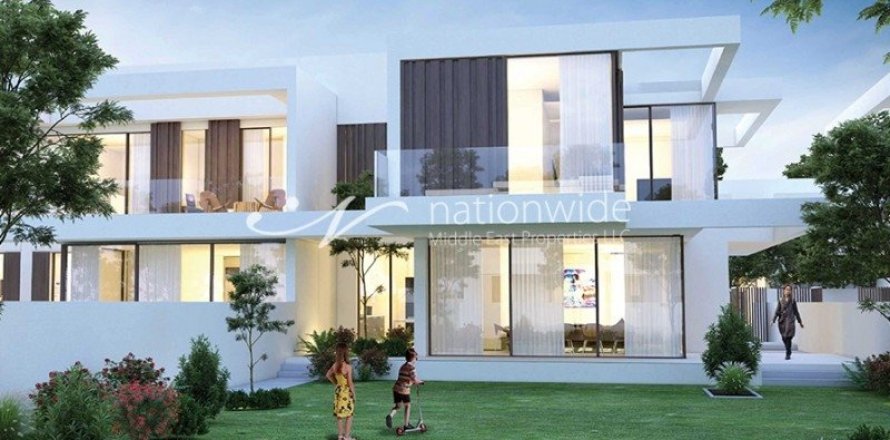 3 bedrooms Townhouse in Abu Dhabi, UAE No. 3428