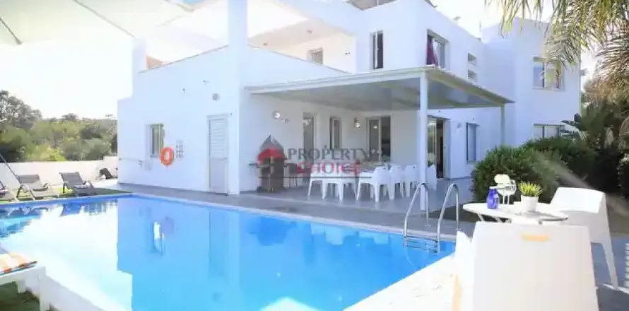 5 bedrooms Villa in Protaras, Cyprus No. 40024