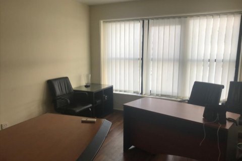 203m² Commercial property à Nicosia, Cyprus No. 51212 8