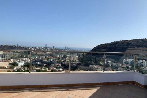 4 bedrooms Penthouse in Germasogeia, Cyprus No. 74533 2