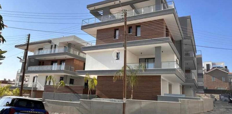 3 bedrooms Apartment in Agios Athanasios, Cyprus No. 77481