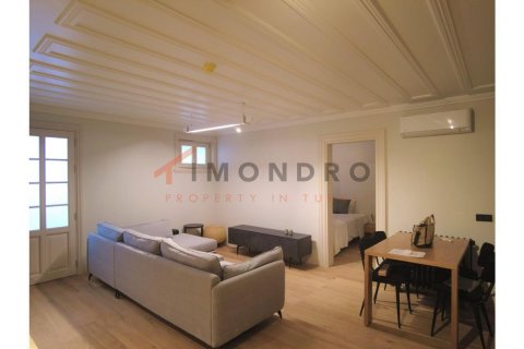 1+1 Apartment in Beyoglu, Turkey No. 17915 8