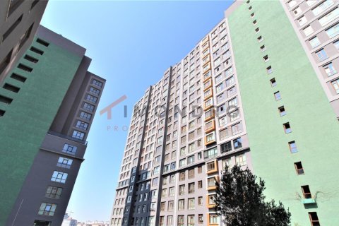 3+1 Apartment in Kadikoy, Turkey No. 17983 3