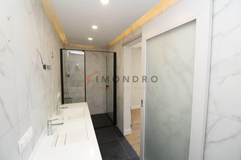 4+1 Apartment en Kadikoy, Turkey No. 17935 16