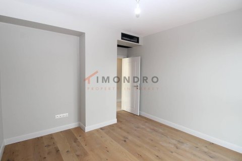 4+1 Apartment in Kadikoy, Turkey No. 17935 21