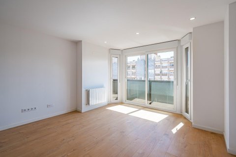 3 chambres Appartement à Madrid, Spain No. 26613 30