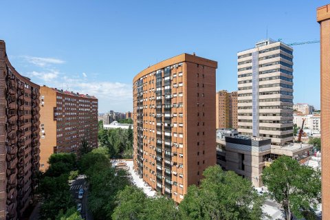 3 chambres Appartement à Madrid, Spain No. 26613 26