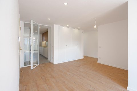 3 dormitorios Apartment en Madrid, Spain No. 26613 21