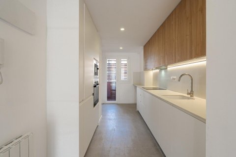 3 chambres Appartement à Madrid, Spain No. 26613 17