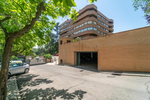 4 chambres Appartement à Madrid, Spain No. 26611 7