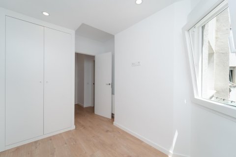 4 chambres Appartement à Madrid, Spain No. 26611 29