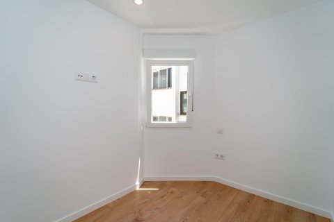 4 dormitorios Apartment en Madrid, Spain No. 26611 28