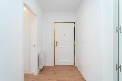 4 chambres Appartement à Madrid, Spain No. 26611 11