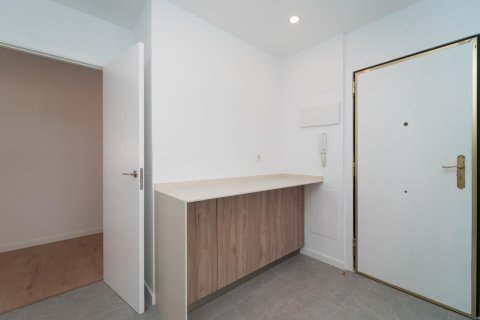 4 chambres Appartement à Madrid, Spain No. 26611 25