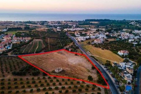 13676m² Land à Paphos, Cyprus No. 41777 1