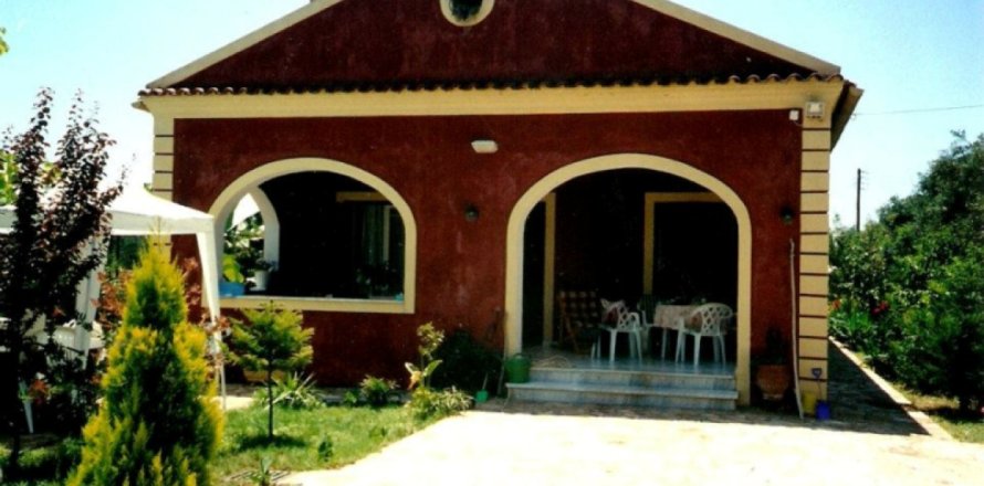 3 bedrooms Villa in Corfu, Greece No. 61595