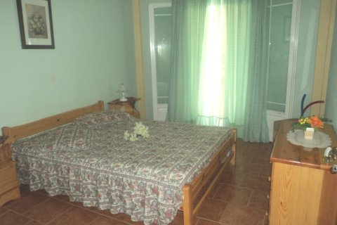 3 bedrooms Villa in Corfu, Greece No. 61595 7