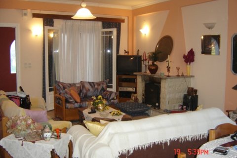 3 bedrooms Villa in Corfu, Greece No. 61595 4