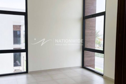 4 dormitorios Villa en  Yas Island, UAE No. 3902 10