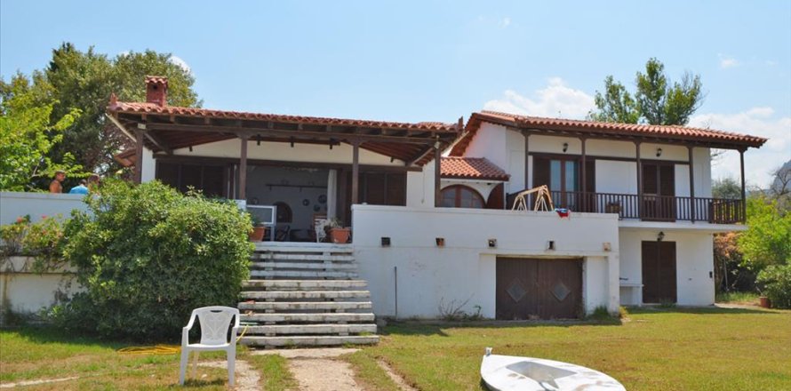 5 bedrooms Villa in Xylokastro, Greece No. 60156