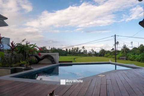 2 bedrooms Villa in Sukawati, Indonesia No. 22689 1