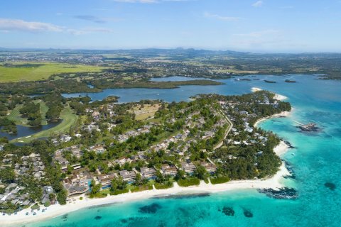 4 bedrooms Villa in Quatre Cocos, Mauritius No. 60910 15