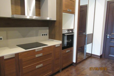 2+1 Apartment in Istanbul, Turkey No. 15305 4