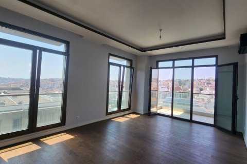 2+1 Apartment in Istanbul, Turkey No. 15307 1