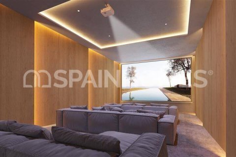 4 bedrooms Villa in Fuengirola, Spain No. 25903 11