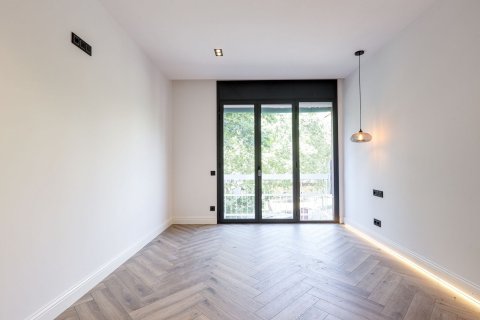 2 dormitorios Apartment en Barcelona, Spain No. 25901 10