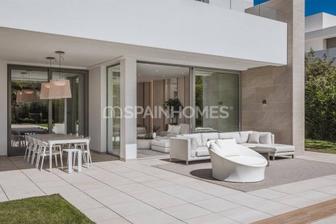 4 chambres Villa à Estepona, Spain No. 25871 5