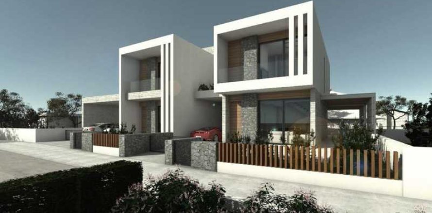 4 bedrooms House in Limassol, Cyprus No. 32039