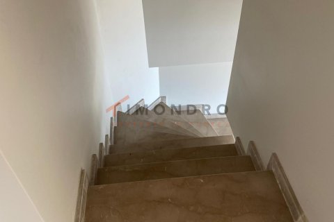 3+1 Apartment in Besiktas, Turkey No. 18039 8