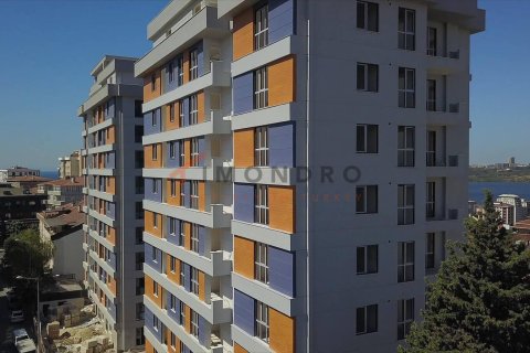 4+1 Appartement à Küçükçekmece, Turkey No. 18038 1