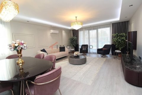 4+1 Appartement à Küçükçekmece, Turkey No. 18015 13