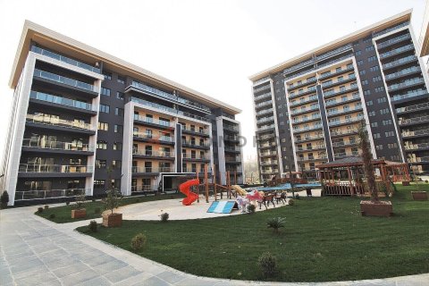 4+1 Appartement à Küçükçekmece, Turkey No. 18015 3