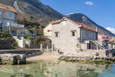 210m² House in Kotor, Montenegro No. 66756 2